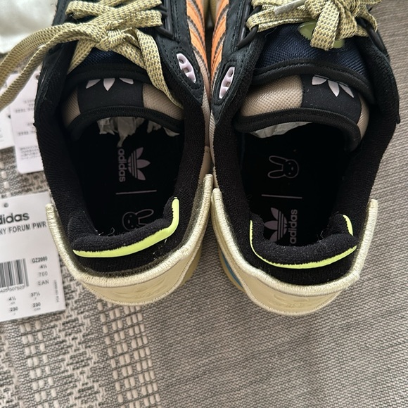 Adidas BAD BUNNY FORUM PWR SHOES 6.5 - Picture 9 of 11